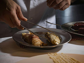 Restaurant inside showcase 2