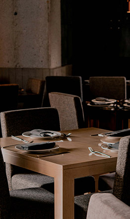 Restaurant inside showcase 1
